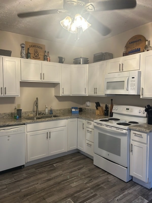 property at 332 W Hubbard Ave