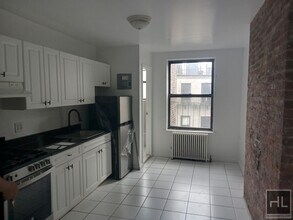 EAST 89 STREET in New York, NY - Building Photo - Building Photo