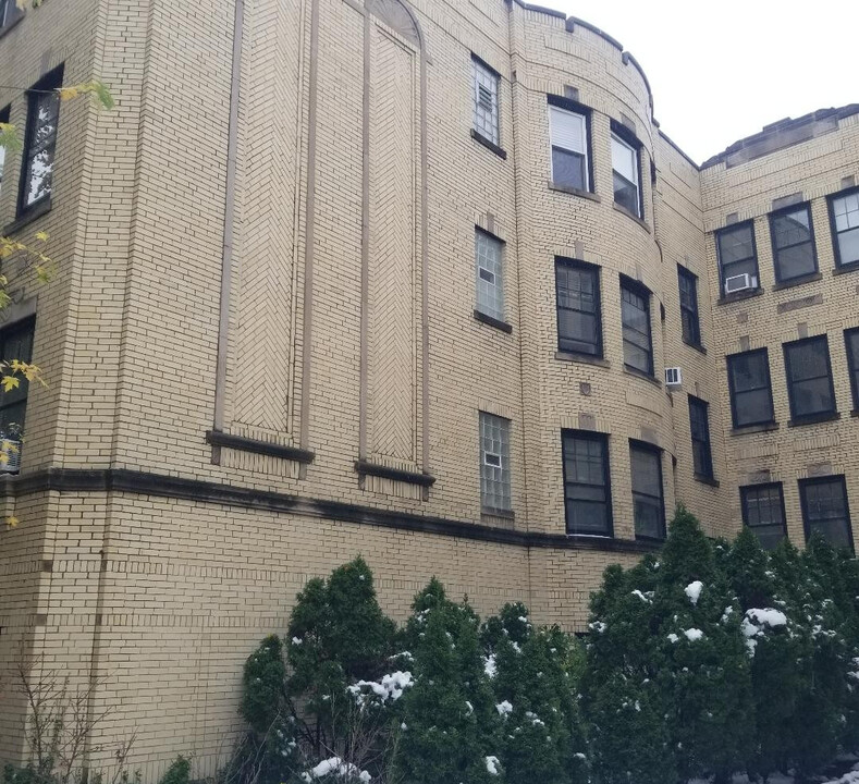 5448 N Campbell Ave, Unit 2 in Chicago, IL - Building Photo