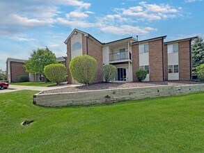 174 Sand Creek Hwy in Adrian, MI - Building Photo - Building Photo