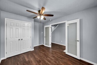 7811 Holly Berry Ct in Cypress, TX - Foto de edificio - Building Photo