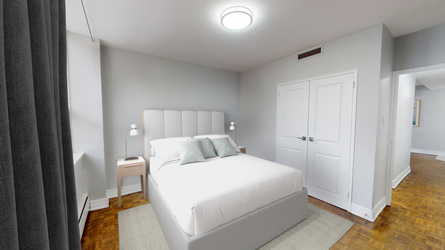 400 Walmer Road in Toronto, ON - Building Photo - Building Photo