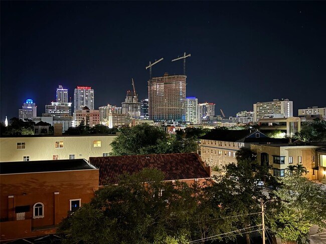 130 8th St N in St. Petersburg, FL - Building Photo - Building Photo