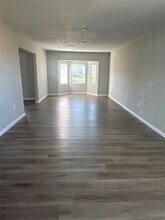 432 Dr. Martin Luther King Jr. Dr. in La Porte, TX - Building Photo - Building Photo