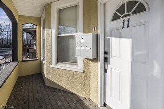 11 Ellington St in East Orange, NJ - Building Photo - Building Photo