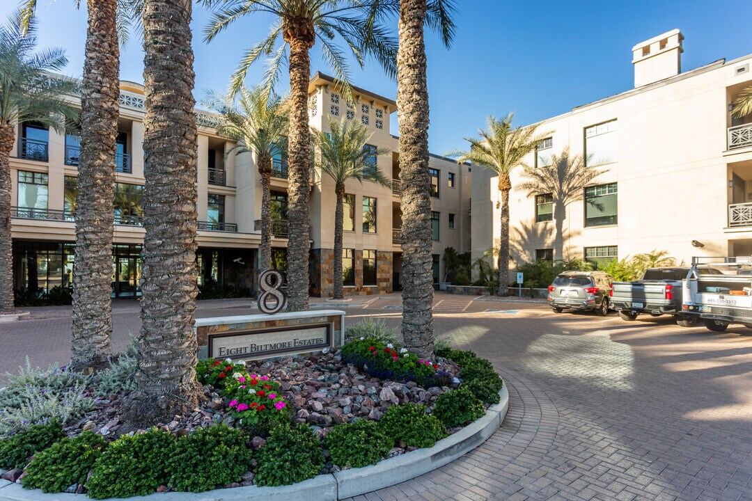 Fairway Lodge at Biltmore in Phoenix, AZ - Foto de edificio