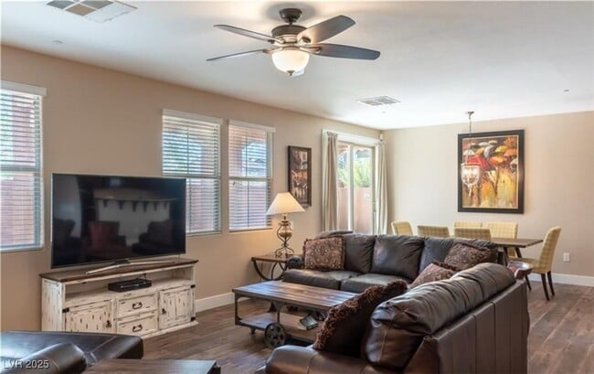 7215 Moonraker Ave in Las Vegas, NV - Building Photo - Building Photo