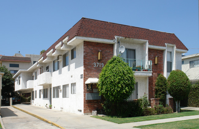 3719 Delmas Ter in Los Angeles, CA - Foto de edificio - Building Photo