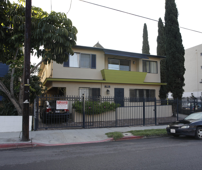 1922 Vista Del Mar St in Los Angeles, CA - Building Photo