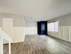 134 Hartnell Pl in Sacramento, CA - Building Photo - Building Photo
