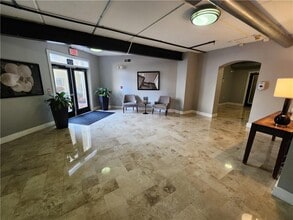 800 Peachtree St NE in Atlanta, GA - Building Photo - Building Photo