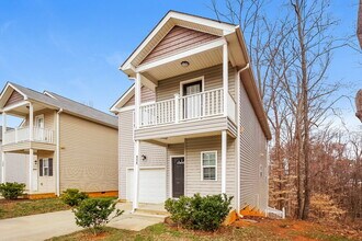 111 Lookout Point Pl, Unit 220 in Mooresville, NC - Foto de edificio - Building Photo