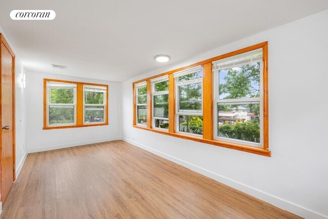 233-4 Seward Ave in Queens, NY - Building Photo - Building Photo