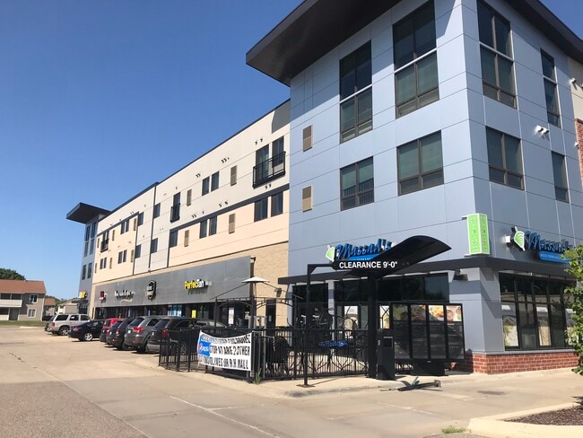 Lofts @ 1633 - Student Living