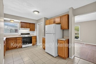 10115 Saffron Dr in St. Louis, MO - Building Photo - Building Photo