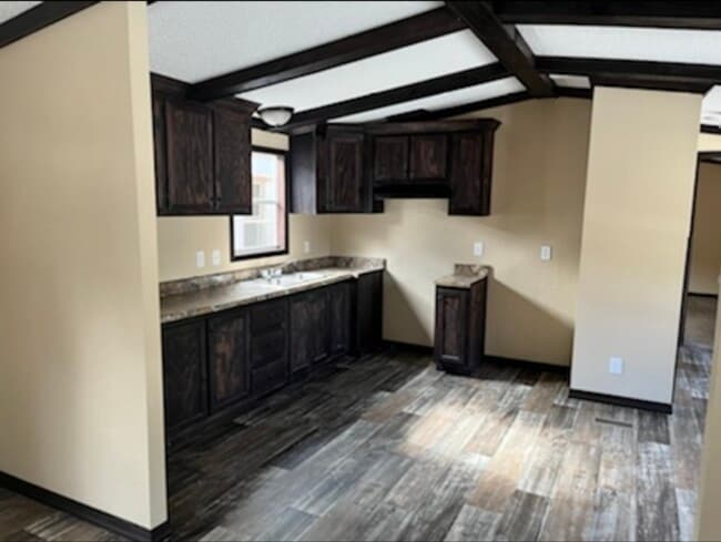 property at 895 Rd 51023