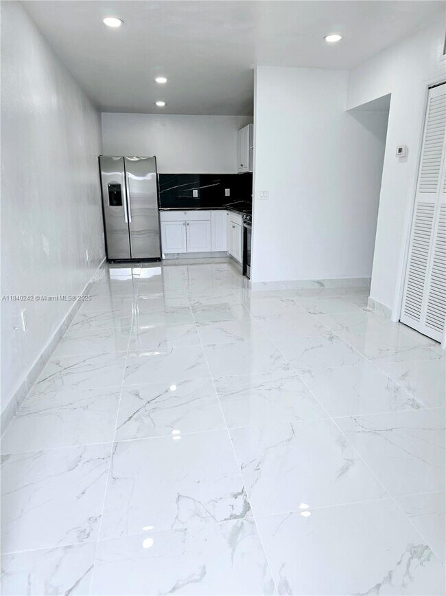 22300 SW 117th Ave in Miami, FL - Building Photo - Building Photo