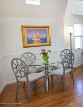 107 Brinley Ave in Bradley Beach, NJ - Foto de edificio - Building Photo