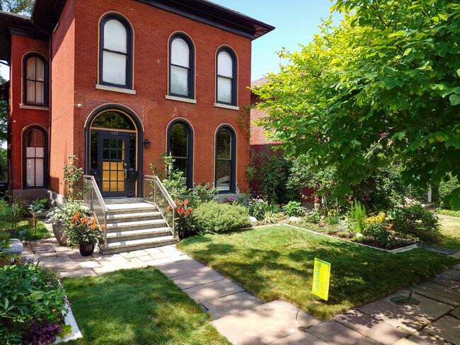 142 Prospect Ave, Unit Upper