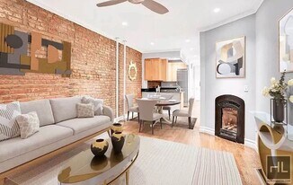 East 10th Street, Unit 3 in New York, NY - Building Photo
