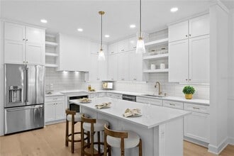 440 GILMAN Pl in St. Petersburg, FL - Building Photo - Building Photo