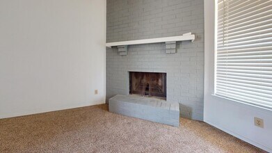 7512 NW Rolando Rd in Lawton, OK - Foto de edificio - Building Photo