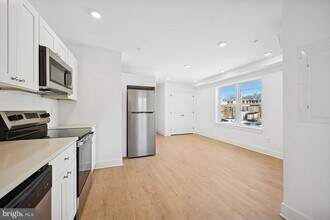 3413 N 19th St in Philadelphia, PA - Building Photo - Building Photo