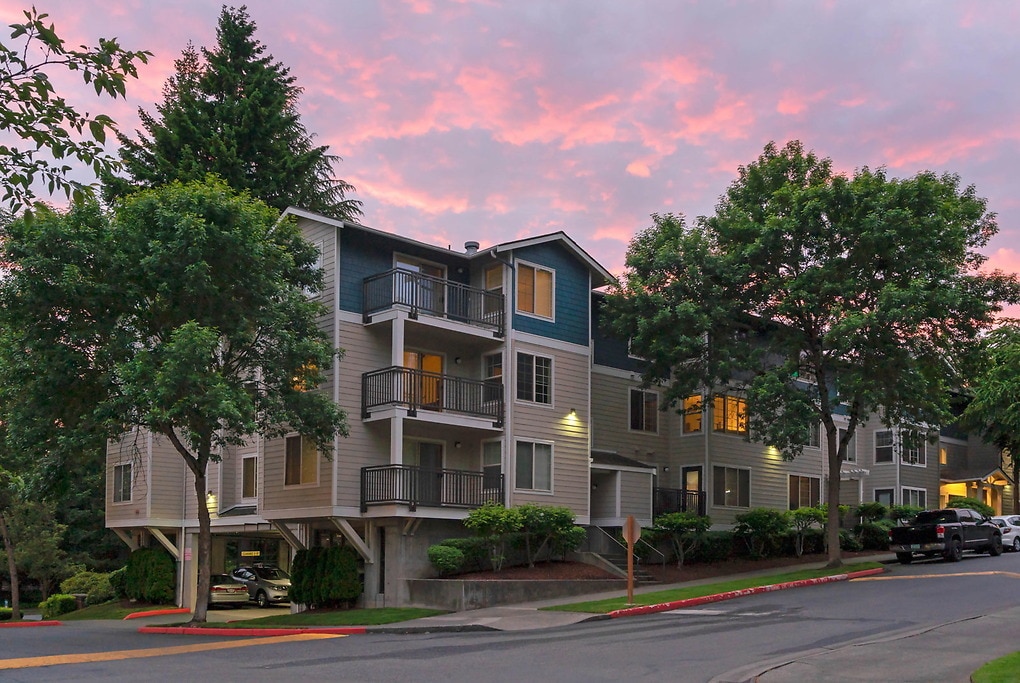 Park Highland in Bellevue, WA - Building Photo