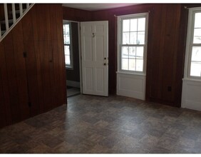 5 Lincoln St-Unit -3 in Plymouth, MA - Foto de edificio - Building Photo
