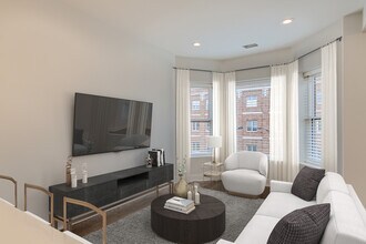 1452 W Irving Park Rd, Unit 3 in Chicago, IL - Foto de edificio - Building Photo