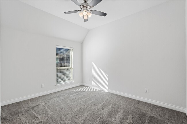 property at 3202 Shadow View Ln