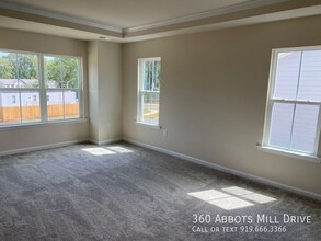 360 Abbots Ml Dr in Raleigh, NC - Building Photo - Building Photo