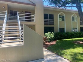 3150 Seasons Way in Estero, FL - Building Photo