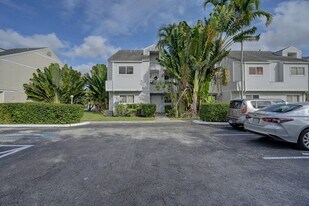 3453 NW 44th St, Unit 107 in Lauderdale Lakes, FL - Building Photo