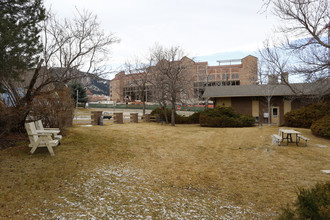 The Maples in Boulder, CO - Building Photo - Building Photo