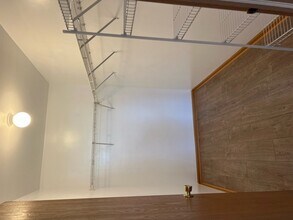 2115 Silverstone Dr, Unit 2115 in Carpentersville, IL - Building Photo - Building Photo