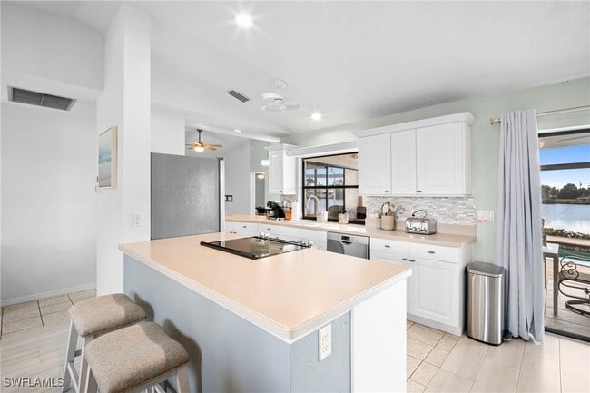 property at 4530 W Coral Cir