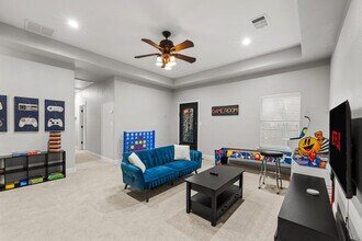 200 Cove Dr in Shady Shores, TX - Building Photo - Building Photo