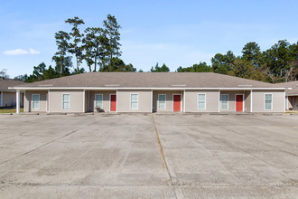 Krogen Kove Townhomes Hammond in Hammond, LA - Building Photo - Building Photo