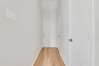 5611 Alicante Dr in Arlington, TX - Building Photo - Building Photo