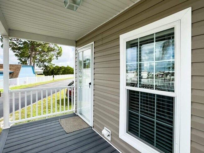 5 Albert St in Lake Placid, FL - Building Photo - Building Photo