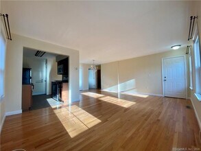 46 E Grand Ave in New Haven, CT - Building Photo - Building Photo