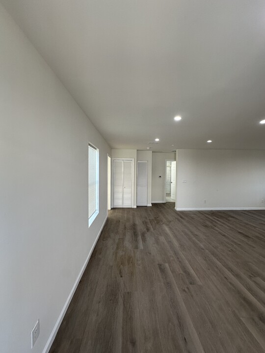 2515 Hermosa Ave, Unit A in Montrose, CA - Building Photo