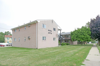 Mina Apartments in Harrison Township, MI - Building Photo - Building Photo