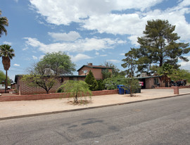 Arroyo Casitas Apartments