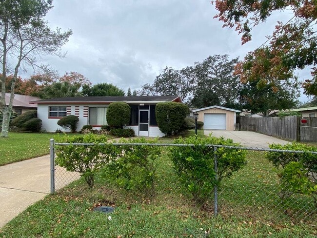 property at 1584 Valencia Ave