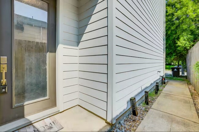 property at 3108 Baer St