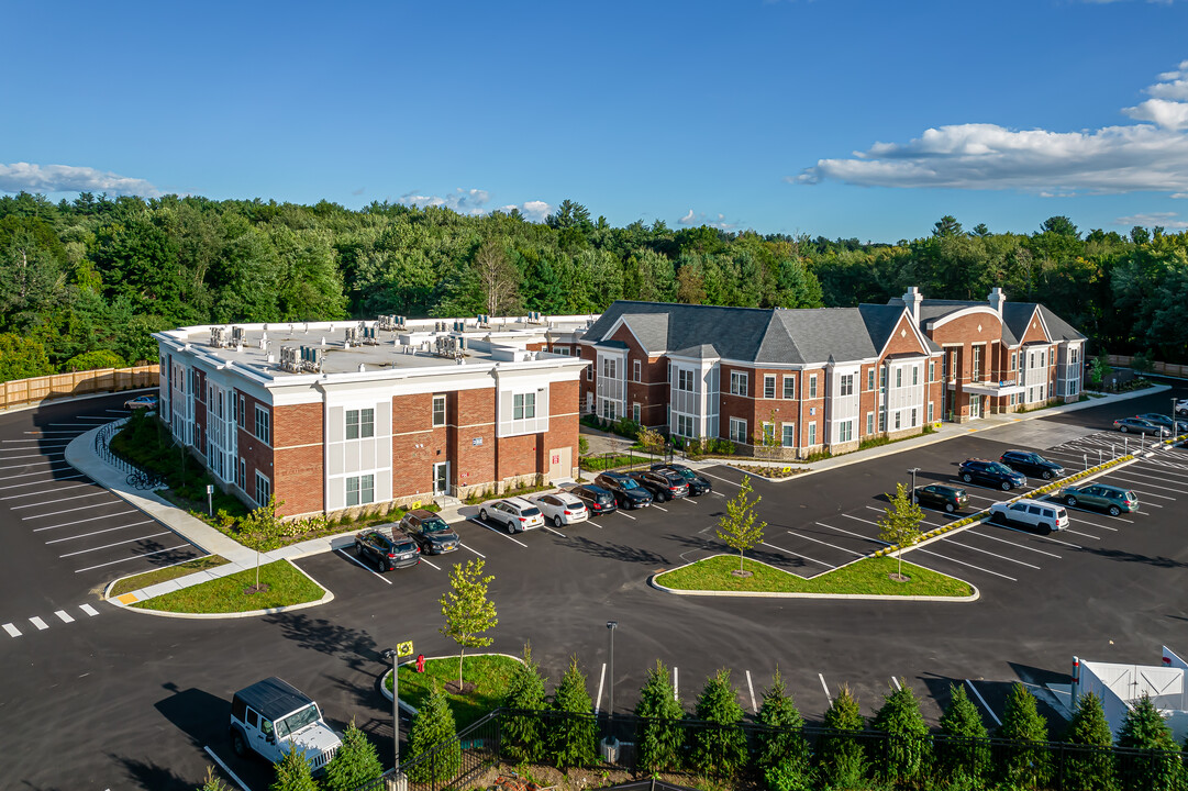 Aspen Heights Amherst in Amherst, MA - Foto de edificio