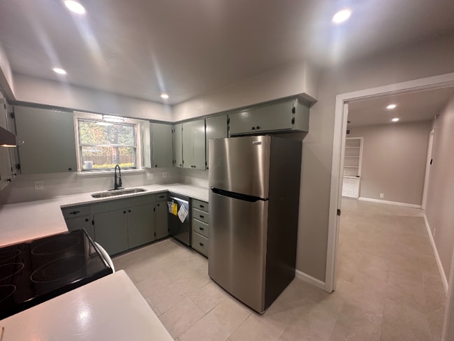 property at 1202 Spruce Dr