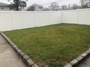 104 N Jefferson Ave in Lindenhurst, NY - Building Photo - Building Photo